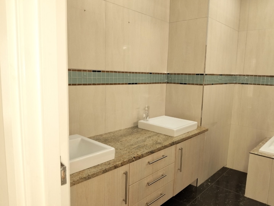 4 Bedroom Property for Sale in Parklands North Western Cape